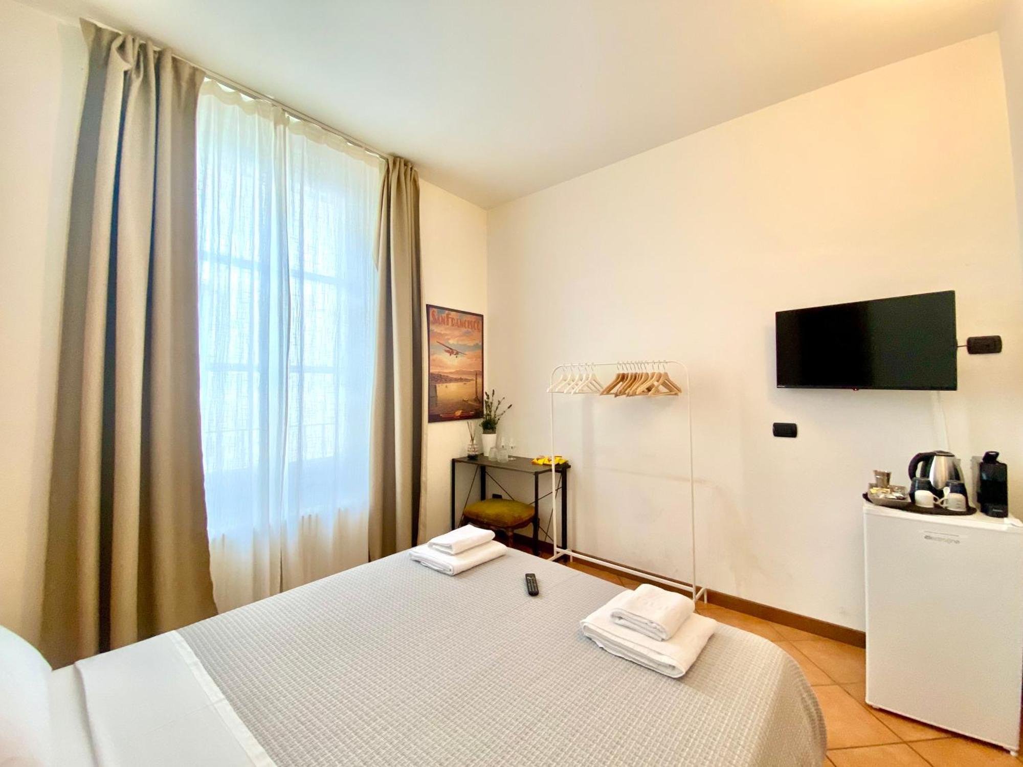I Portici Del Centro Hotel Como Kültér fotó