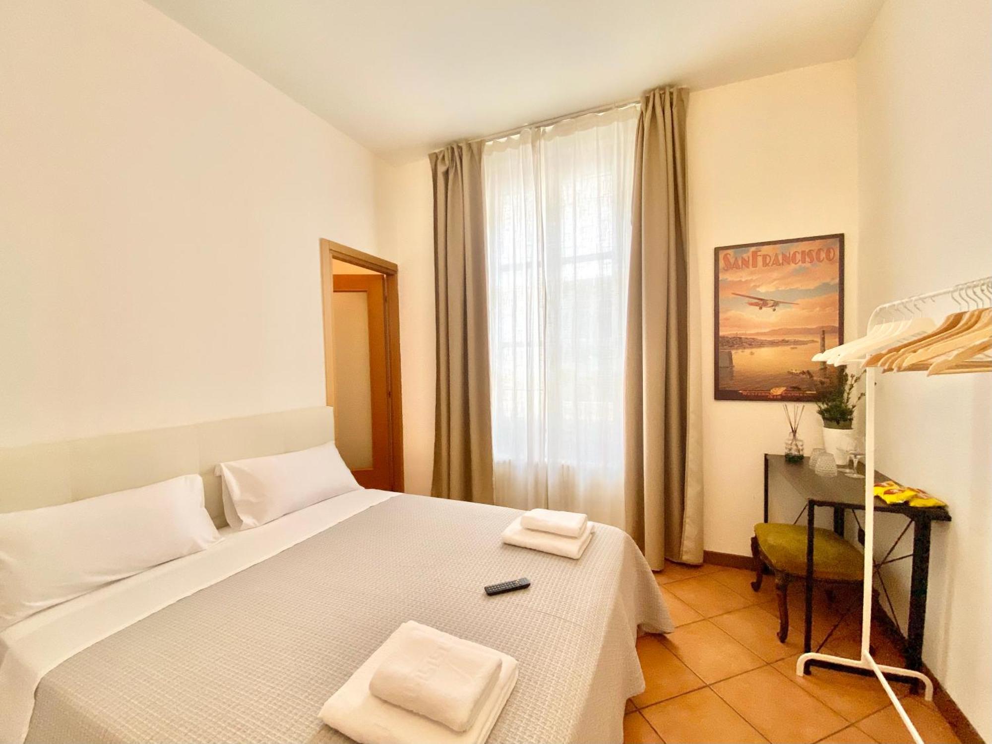 I Portici Del Centro Hotel Como Kültér fotó